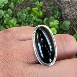 Sleek Vintage Sterling Silver Cocktail Ring with Black Oval Stone